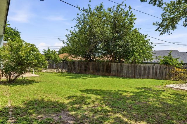 2702 Julie CV, Taylor, TX 76574