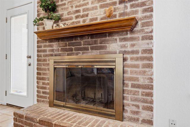 2702 Julie CV, Taylor, TX 76574
