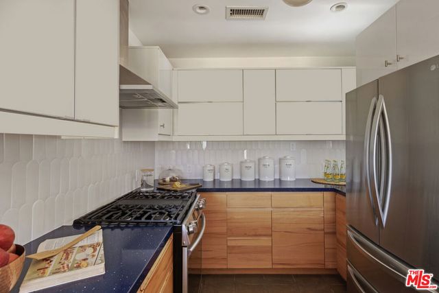 4210 Palmero Drive, Los Angeles, CA 90065