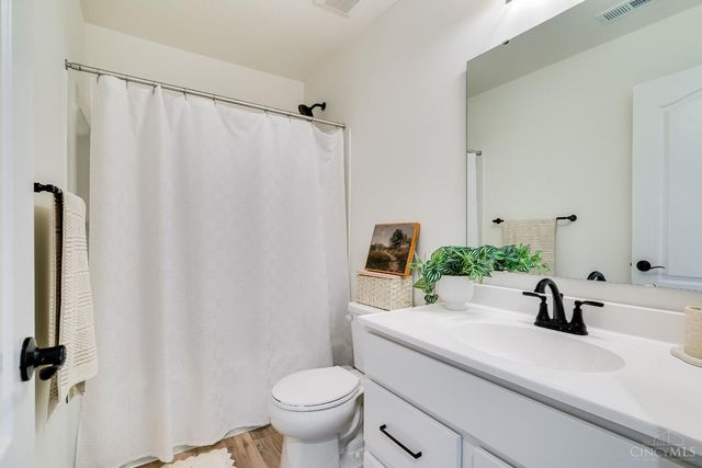 3405 Dewdrop Way, Batavia, OH 45103