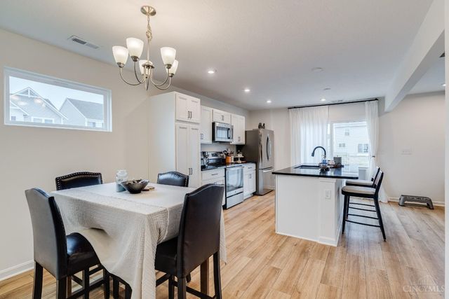 3405 Dewdrop Way, Batavia, OH 45103