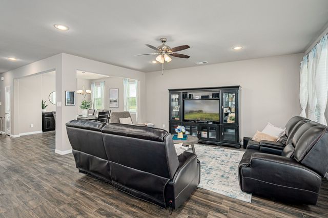 107 Cedar Elm Lane, Nevada, TX 75173