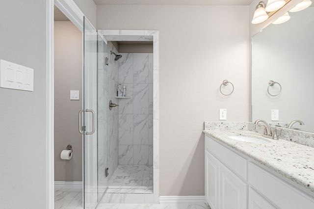 107 Cedar Elm Lane, Nevada, TX 75173