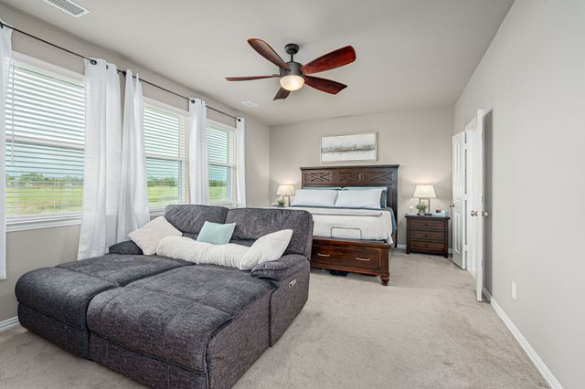 107 Cedar Elm Lane, Nevada, TX 75173