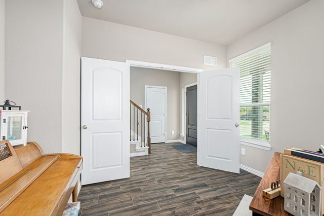 107 Cedar Elm Lane, Nevada, TX 75173