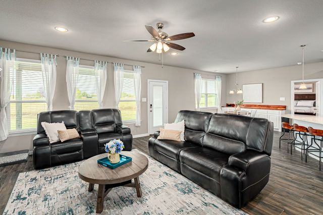 107 Cedar Elm Lane, Nevada, TX 75173