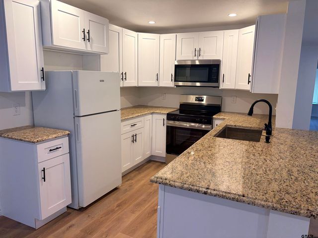 500 W Vance, Tyler, TX 75702