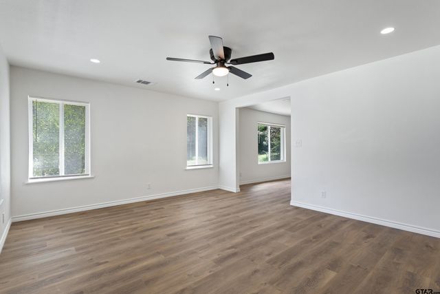 500 W Vance, Tyler, TX 75702