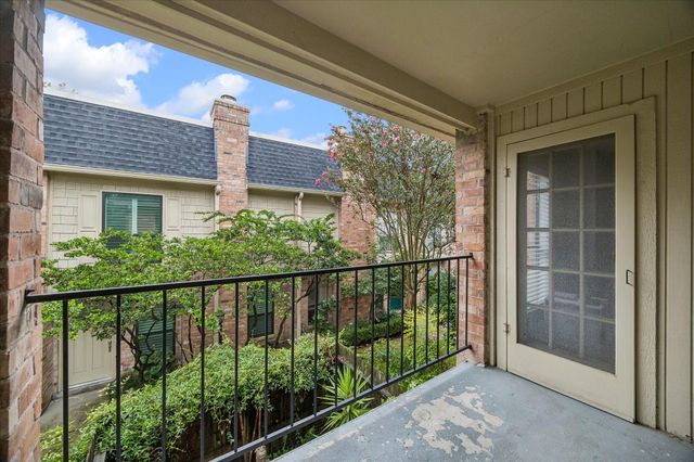1601 S Shepherd Drive 218, Houston, TX 77019