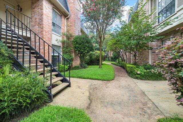 1601 S Shepherd Drive 218, Houston, TX 77019