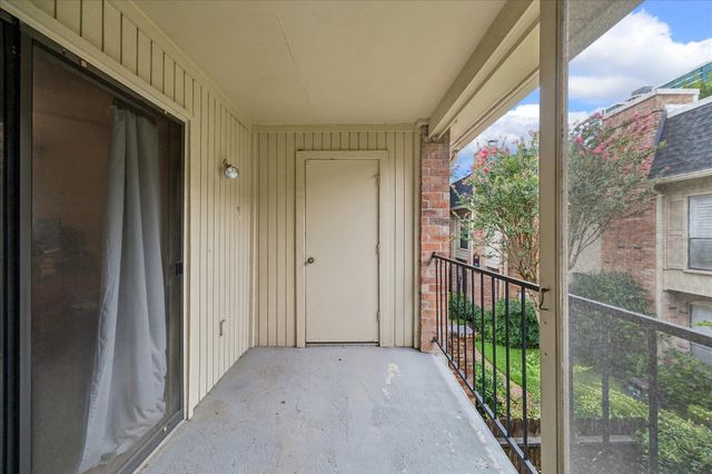 1601 S Shepherd Drive 218, Houston, TX 77019