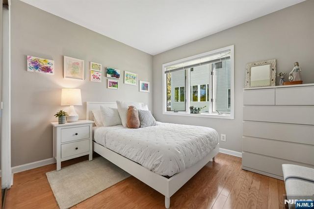 17 Tyndall Road, South Brunswick, NJ 08824