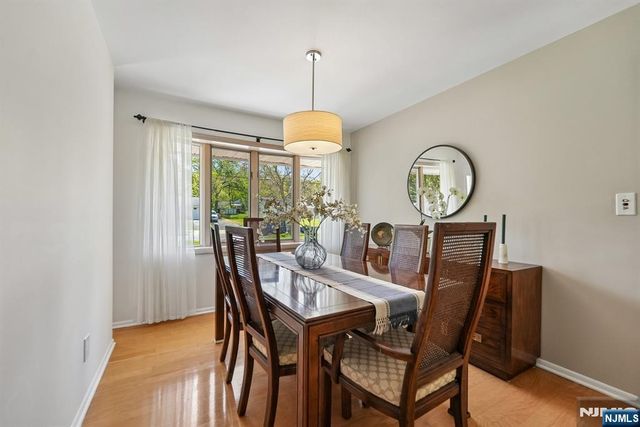 17 Tyndall Road, South Brunswick, NJ 08824