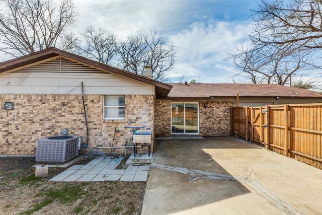 3429 Eastbrook Drive, Mesquite, TX 75150