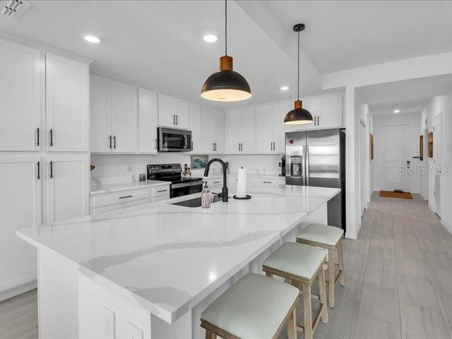 19116 SCALLOP LOOP 303, Lakewood Ranch, FL 34211