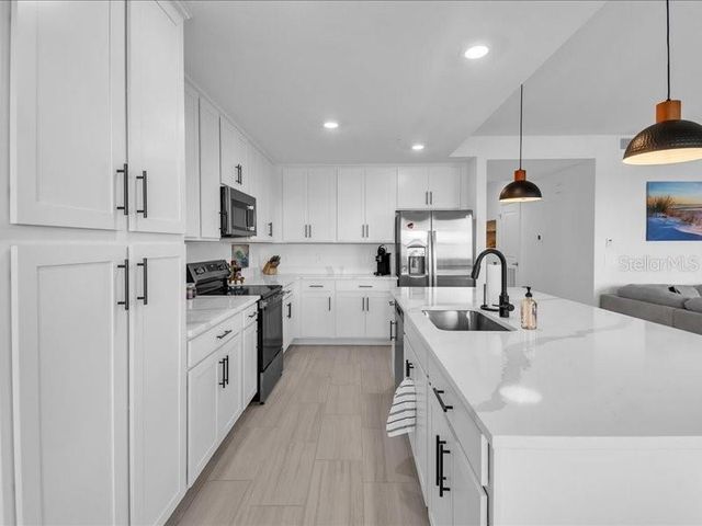 19116 SCALLOP LOOP 303, Lakewood Ranch, FL 34211