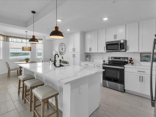 19116 SCALLOP LOOP 303, Lakewood Ranch, FL 34211