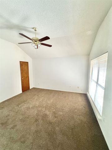 700 Retriever Lane, Mesquite, TX 75150