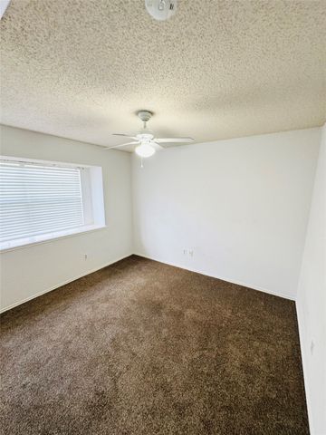 700 Retriever Lane, Mesquite, TX 75150