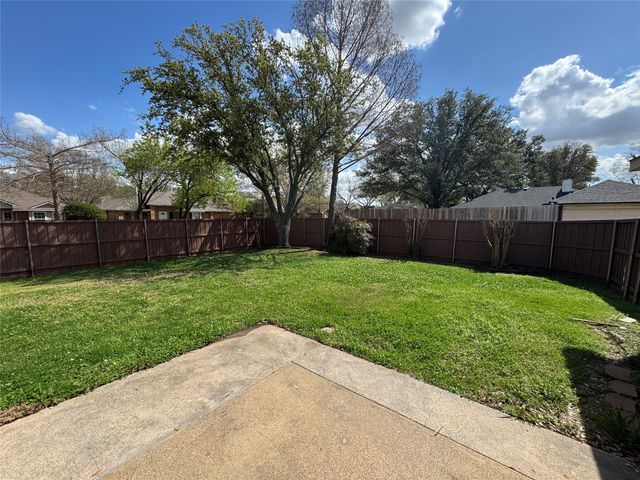 700 Retriever Lane, Mesquite, TX 75150