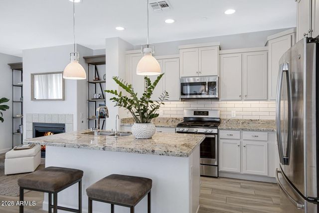 4777 S FULTON RANCH Boulevard 2033, Chandler, AZ 85248