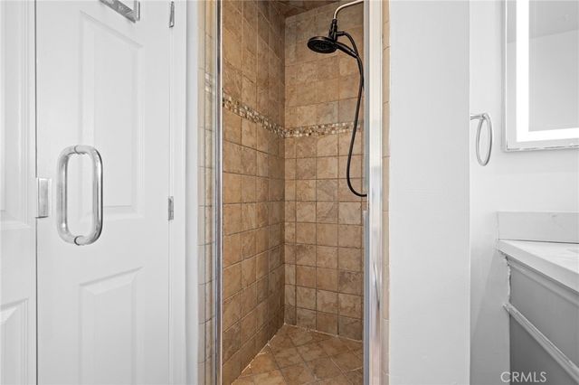 6637 Capps, Reseda, CA 91335