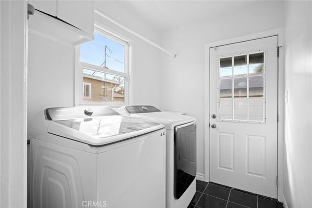 6637 Capps, Reseda, CA 91335