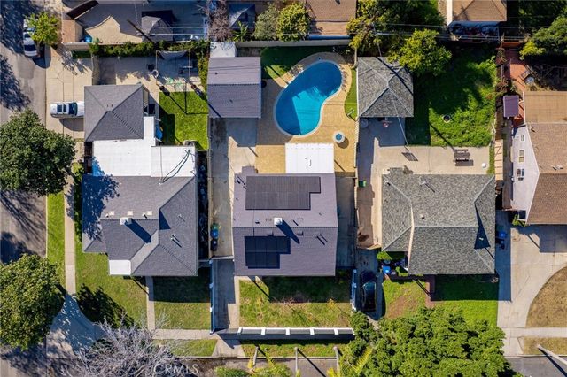 6637 Capps, Reseda, CA 91335