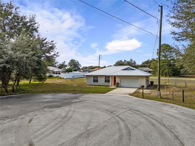 2 HEMLOCK RADIAL COURT, Ocala, FL 34472