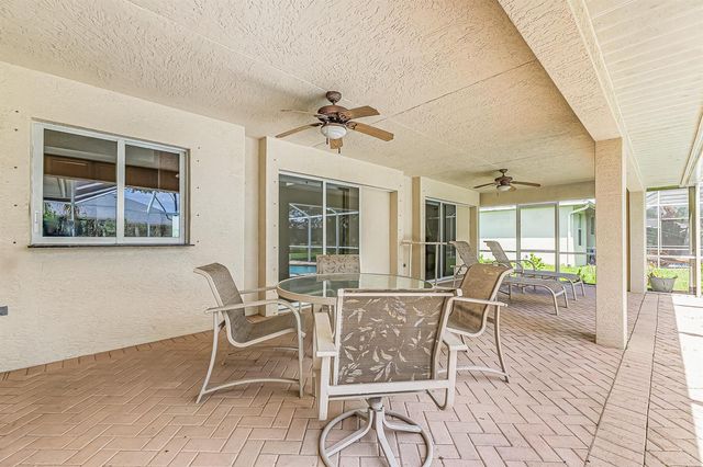 524 SE Nome Drive, Port St. Lucie, FL 34984