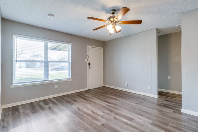 739 Royal Crest Drive, Mesquite, TX 75149