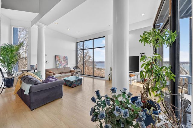 288 S Boulevard, Nyack, NY 10960