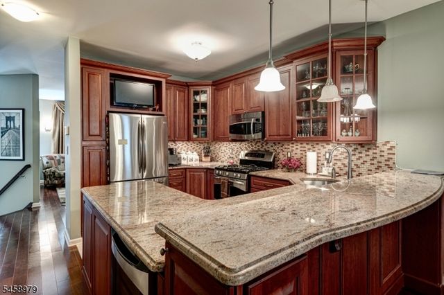 312 Wilshire Dr, Nutley Twp., NJ 07110
