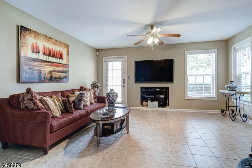 312 Wilshire Dr, Nutley Twp., NJ 07110 — photo 4