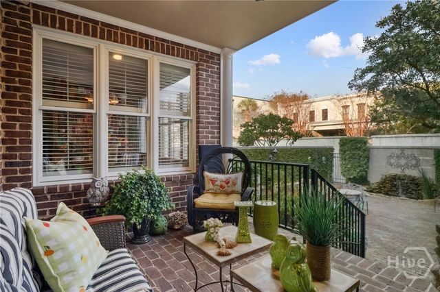 44 Chaucer Street, Savannah, GA 31410