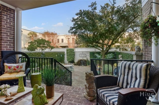 44 Chaucer Street, Savannah, GA 31410