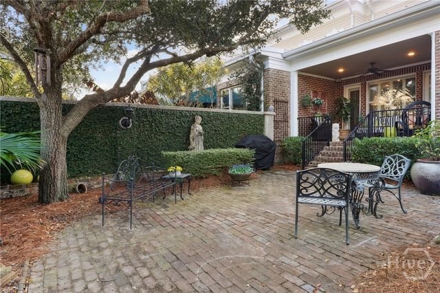 44 Chaucer Street, Savannah, GA 31410