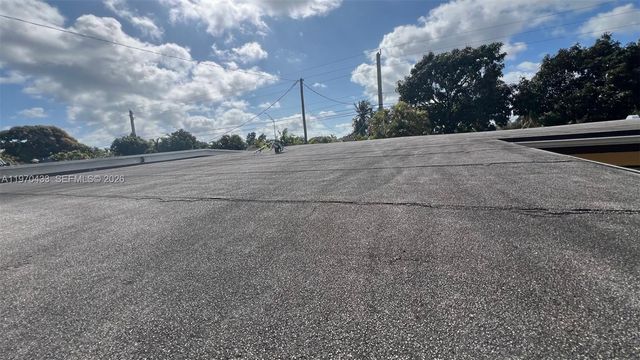 1980 NE 185th Ter, North Miami Beach, FL 33179