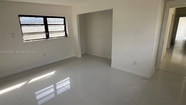 1980 NE 185th Ter, North Miami Beach, FL 33179