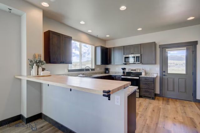 421 Otis Avenue, Ennis, MT 59729