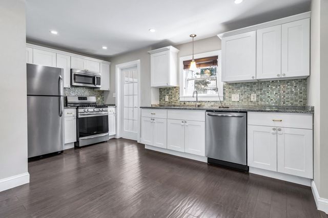 90 Gilbert St, Lawrence, MA 01843