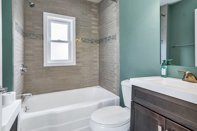 90 Gilbert St, Lawrence, MA 01843