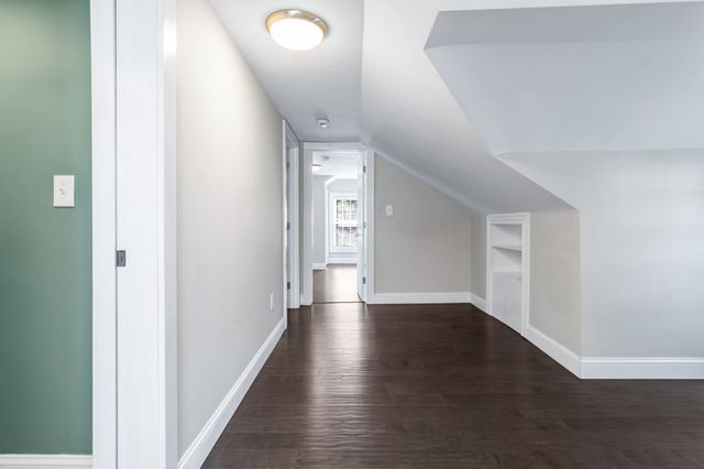 90 Gilbert St, Lawrence, MA 01843