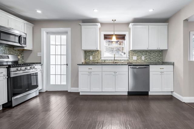 90 Gilbert St, Lawrence, MA 01843