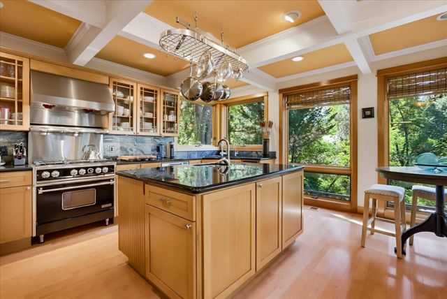 124 Grove St, Nevada City, CA 95959