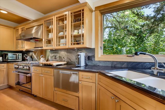 124 Grove St, Nevada City, CA 95959