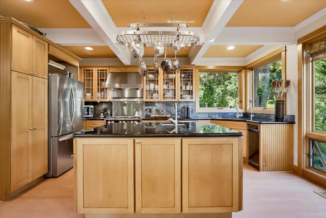 124 Grove St, Nevada City, CA 95959