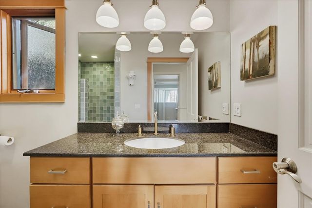 124 Grove St, Nevada City, CA 95959