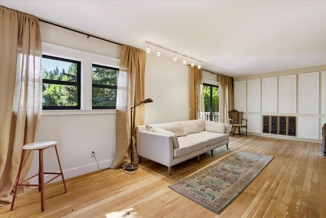 124 Grove St, Nevada City, CA 95959