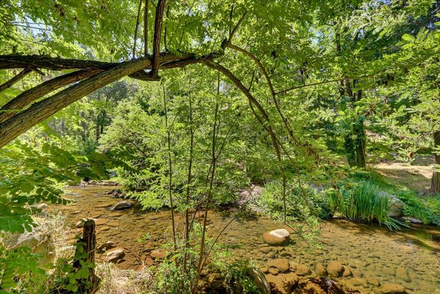 124 Grove St, Nevada City, CA 95959